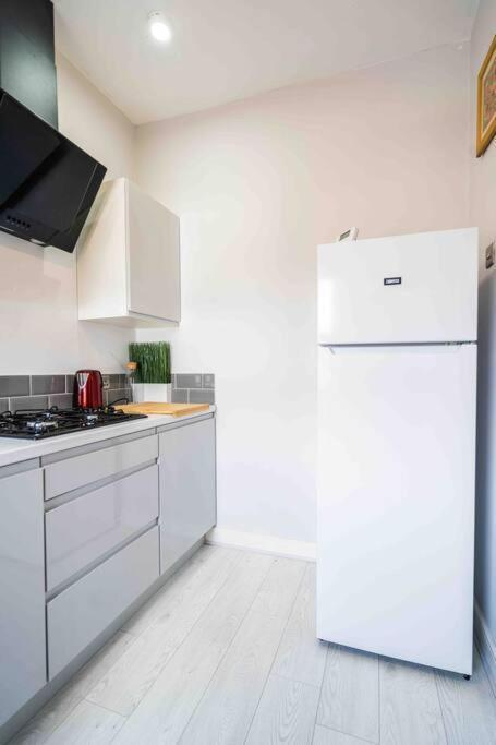 Modern Flat In Moseley With Free Parking Apartment Birmingham Exterior foto